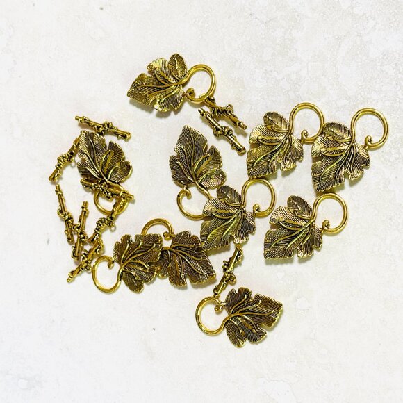 2/$20, Large Grape Leaf Shape Gold Tone Alloy OT Toggle Clasps 10 Sets - Picture 5 of 5